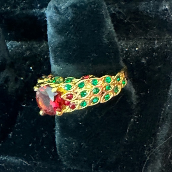 Bohemian Ruby, Lab, Micro-Encrusted stones Colorful Yellow Gold Color Leaf Ring - Picture 5 of 13